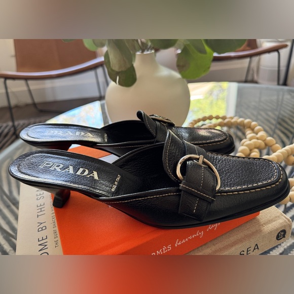 PRADA Black Leather Mules/Kitten Heels. EUC. Like-new! With box. SZ 37.5. - Picture 5 of 11